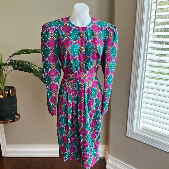 Vintage  100 %   Silk Joan Leslie 2-Piece Silk Set - Picture 1 of 9
